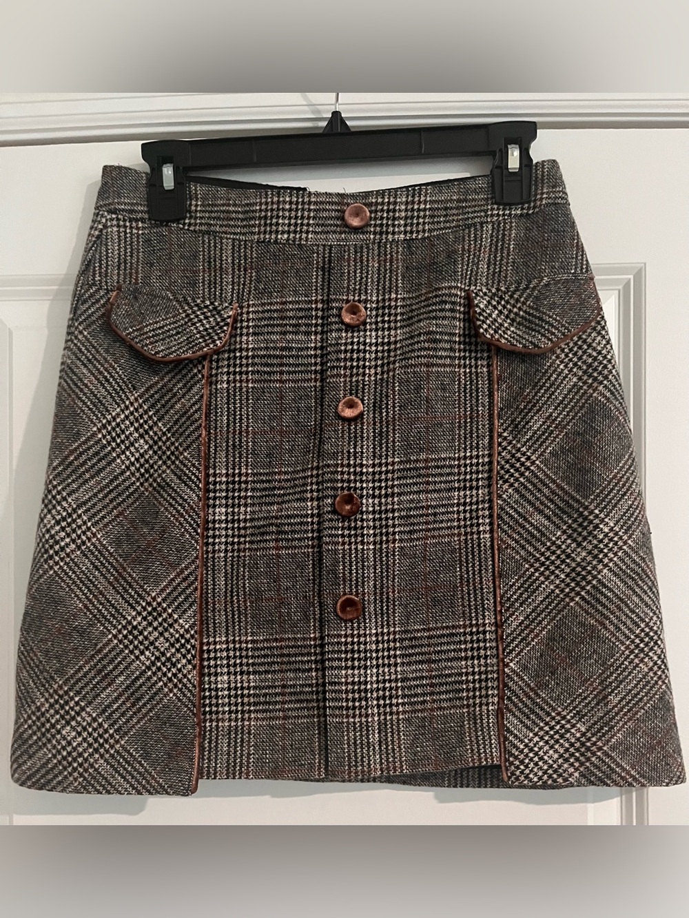 bagatelle Brown Plaid Button-Front Mini Skirt XS NWT - Picture 2 of 5